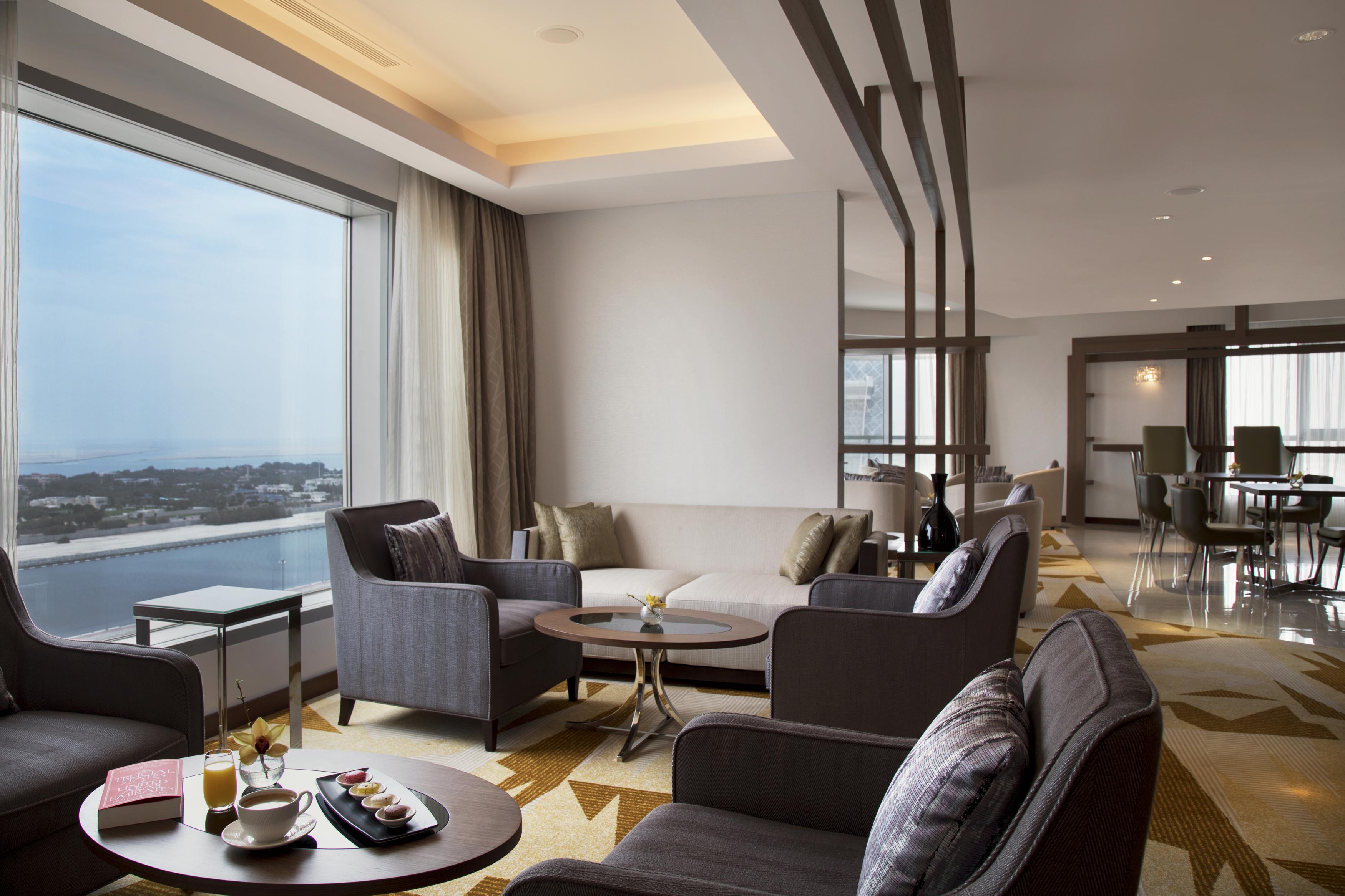 Hotel Pearl Rotana Capital Centre Abu Dhabi Esterno foto