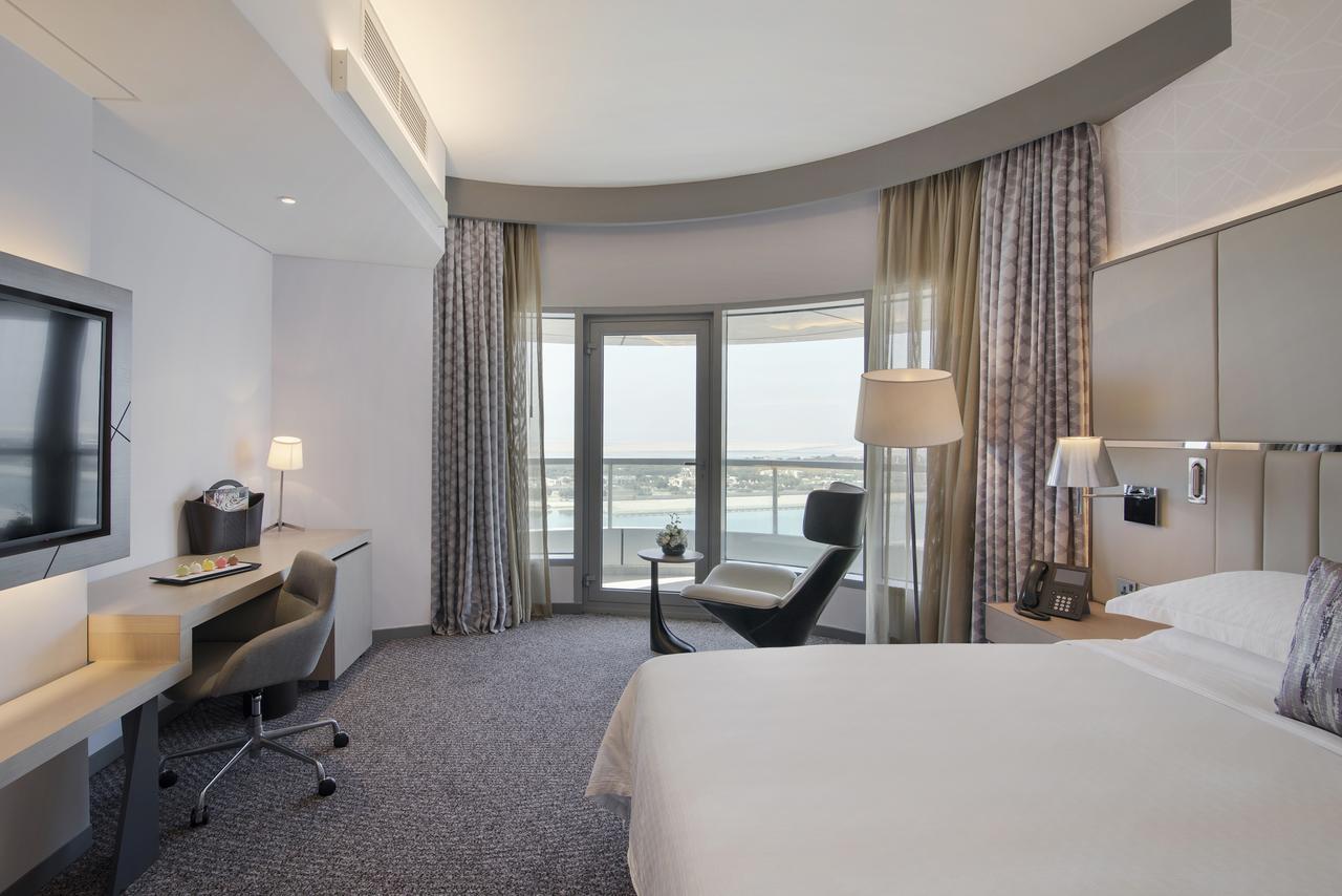 Hotel Pearl Rotana Capital Centre Abu Dhabi Esterno foto